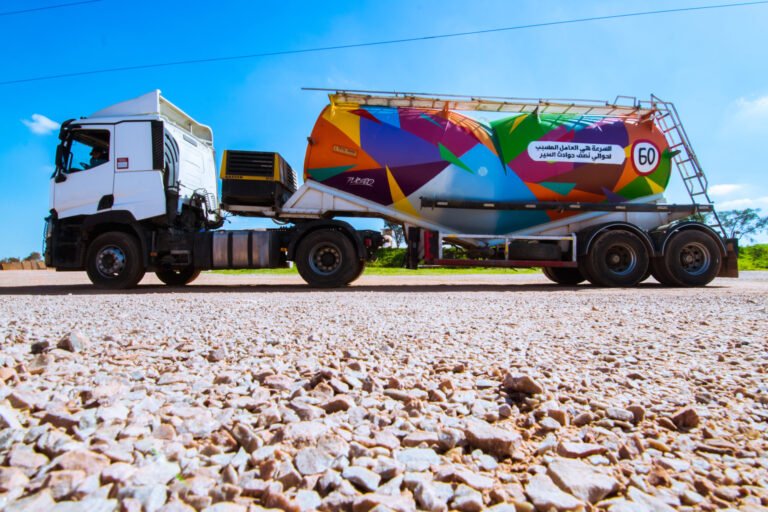 Lafarge Maroc : 25 camions transformés en œuvres d’art mobile pour la sécurité routière