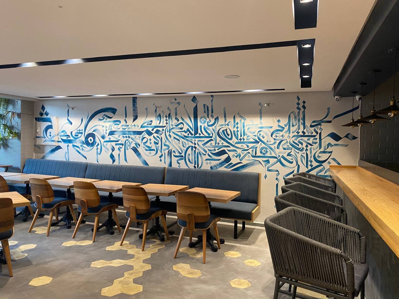 Soo Beef Casablanca : fresques florales et élégance urbaine