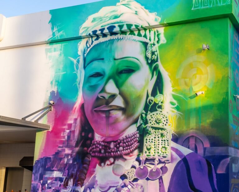 Station-service Afriquia de l’aéroport de Casablanca : Une fresque entre tradition et futurisme