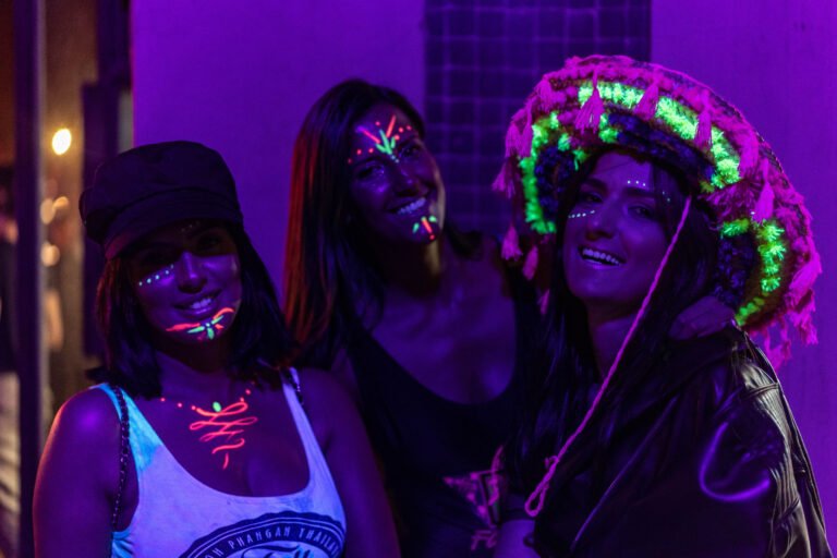 Oasis Festival : Street art fluo, body painting et live performance avec Yan& One